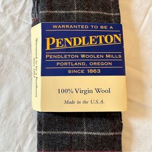 Pendleton Plaid 100% Virgin Wool Scarf USA Gray Plaid NWT